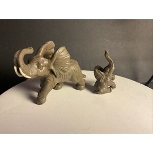 4" And 3 1/2" elephant figurines